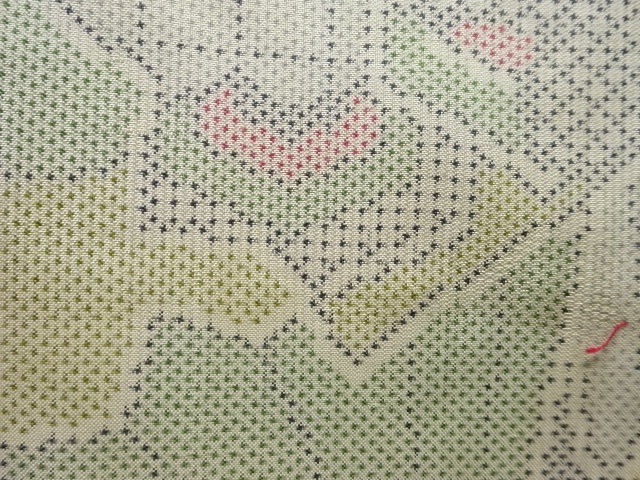 アンティーク　抽象扇模様織出し本場白大島紬着物（5マルキ）